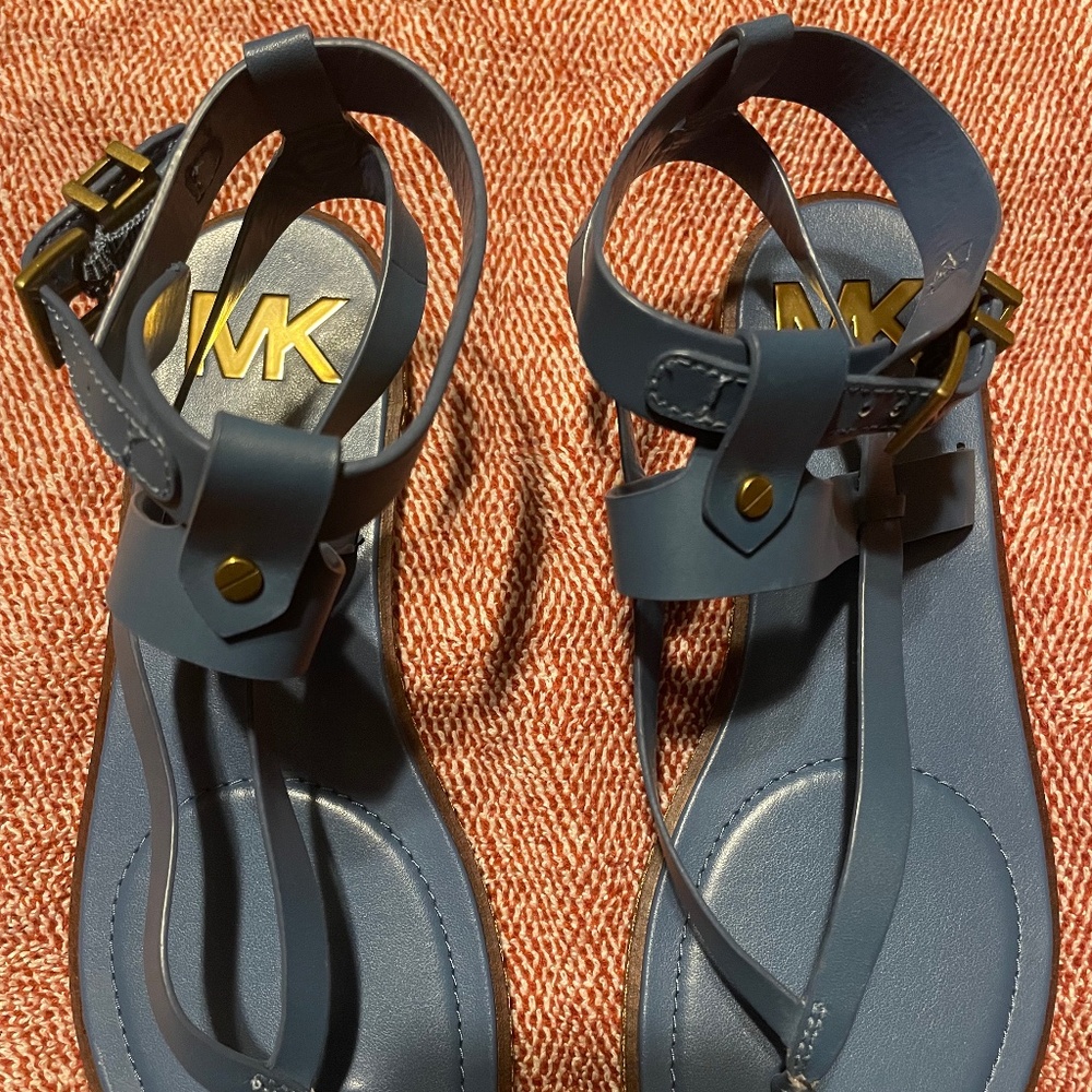 Michael Kors Thong sandals - Picture 3 of 5